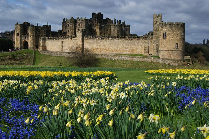1 Day Alnwick Castle, Holy Island & Scottish Borders - Alnwick Gardens and the town of Alnwick when you want a slower pace
