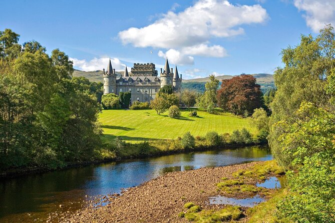 1 Day Castles, West Highlands and Loch Lomond Tour from Edinburgh - Guide impact: why the stories are part of the value