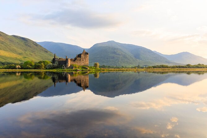 1 Day Castles, West Highlands and Loch Lomond Tour from Edinburgh - Tyndrum comfort stop by the edge of Rannoch Moor