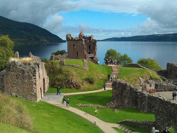 2-Day Inverness and the Highlands Very Small Group Tour from Edinburgh - Dunkeld’s riverside walk and a final photo stop back toward Edinburgh