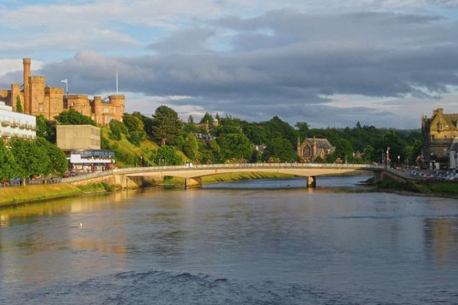 2-Day Loch Ness and Inverness Small-Group Tour from Edinburgh - The 16-seat coach experience: comfort, breaks, and pace