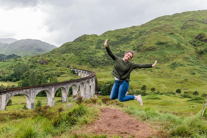 3-Day Budget Backpacker Isle of Skye and the Highlands Tour from Edinburgh - Day 3 Castle Photos and Rewilding: From Eilean Donan to Dundreggan