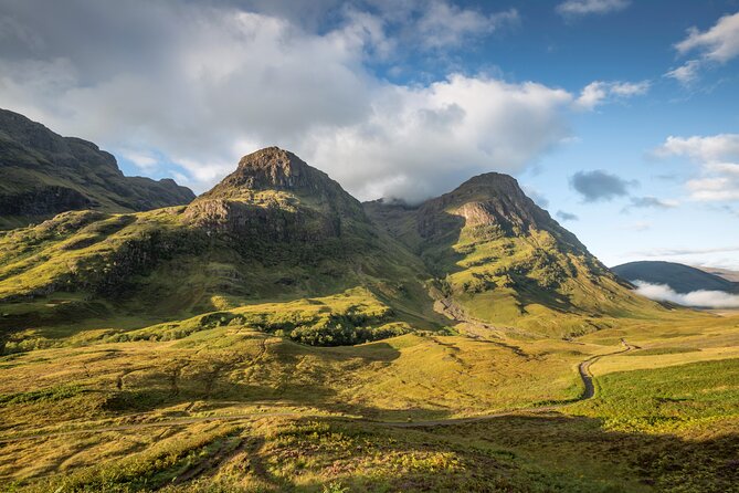 3 Day Isle of Skye and Jacobite Steam Train Tour from Inverness - Sligachan Old Bridge Adds Myth to the Cuillin Views