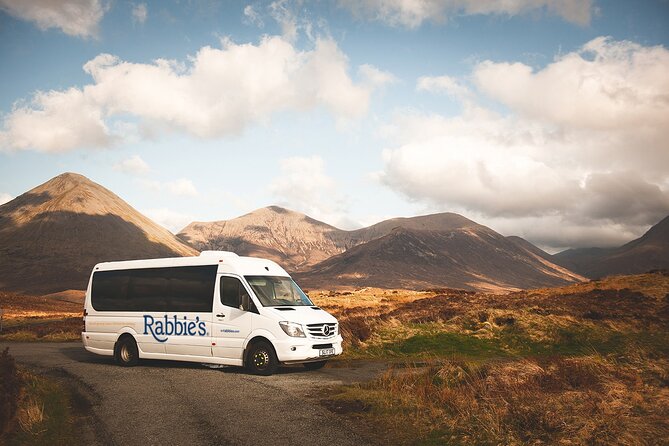 4-Day Outlander Trail Tour from Edinburgh Including Admissions - Who this tour is for, and who should skip it