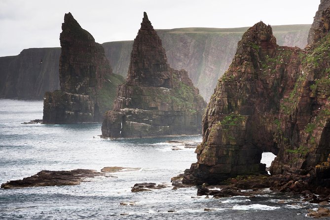5-Day Orkney & Northern Coast Tour from Edinburgh Incl Admissions - Day 1: Edinburgh to Stirling, Loch Ness, and the Highland storytelling start
