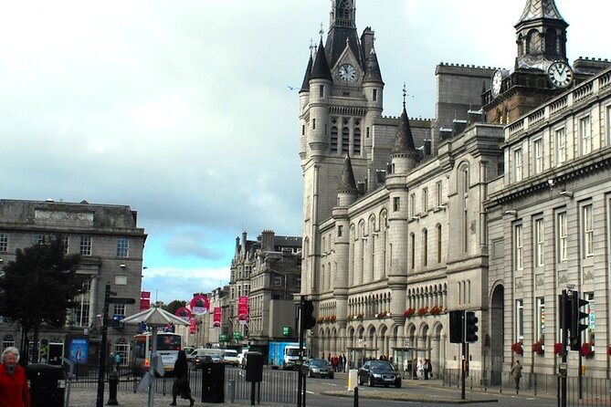 500 Years of Crime and Punishment: A Self-Guided Audio Tour - Who this walk suits best