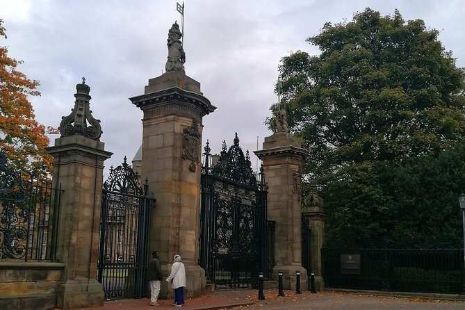 A History of Witchcraft in Edinburgh: A Self-Guided Audio Tour - Getting Set Up With VoiceMap Offline on Android or iOS