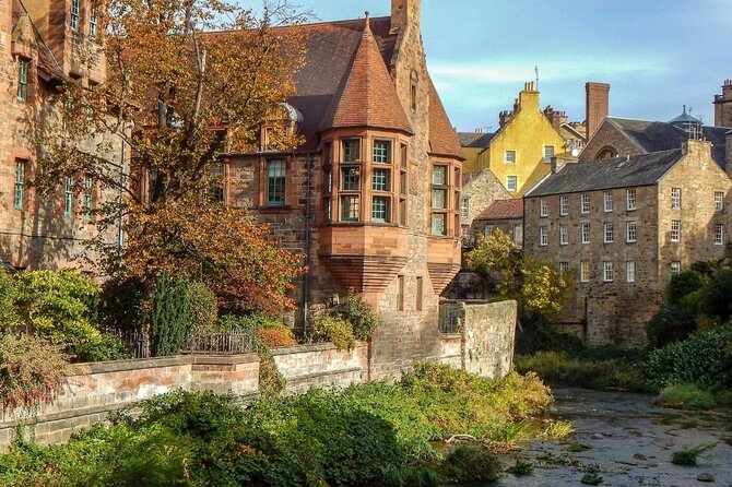 Amitylux Best of Private Edinburgh Walking Tour-3 Hours - Meeting at Cafe Edinburgh57 and setting a smart walking pace
