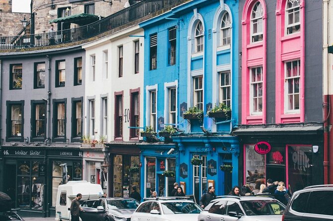 Amitylux Best of Private Edinburgh Walking Tour-3 Hours - Edinburgh Castle Rock, Royal Mile landmarks, and the value of seeing it from outside