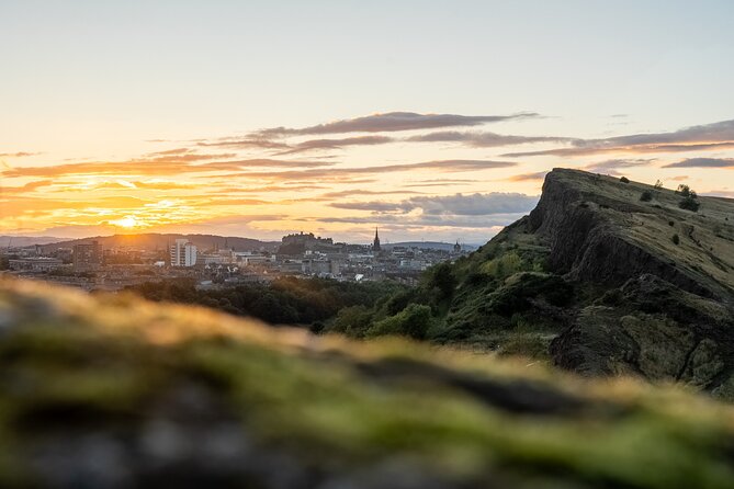 Arthur's Seat Sunset Hike with Mountain Guide - Meeting at Holyroodhouse, Then Into Holyrood Park