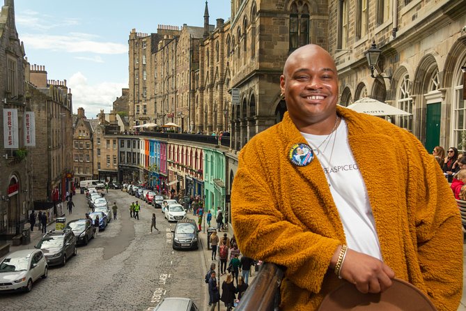 Best Edinburgh Photoshoot Experience - Grassmarket: castle angles, old pubs, and the story behind the stones