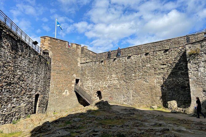 Castles and Outlander Day Tour From Glasgow - Culross and Falkland: two story-towns with easy going timing