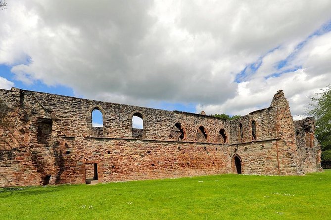 Cawdor Castle, Inverness, Culloden, Outlander and Loch Ness Tour - Price, Bus Comfort, and Getting Back to Your Ship