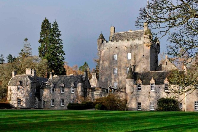 Cawdor Castle, Inverness, Culloden, Outlander and Loch Ness Tour - Culloden Battlefield, Clava Cairns, and the Nairn Viaduct Views