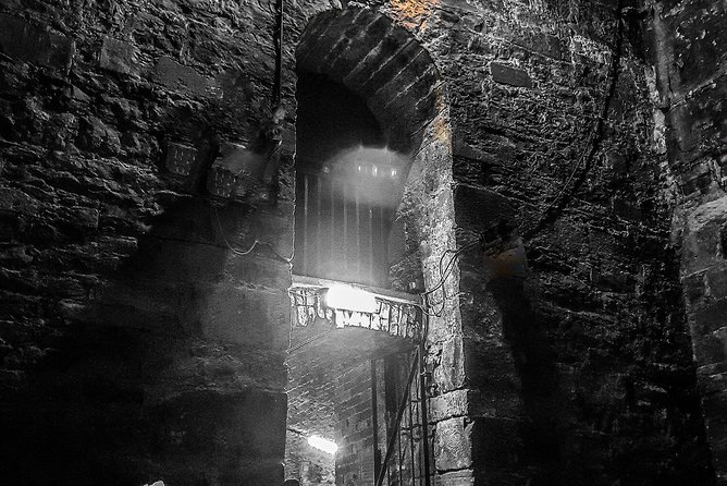 City of the Dead Underground Vaults (Day) - Smart Tips for a Comfortable, Scary-But-Fun Hour
