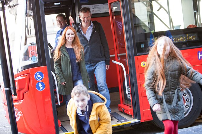 City Sightseeing Edinburgh Hop-On Hop-Off Bus Tour + Kids Go Free - Small practical tips that save time