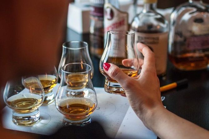 Clan Tour - of Speyside Distilleries - Glenfiddich Tasting Room Time: Budget for Drams, Not Just Entry