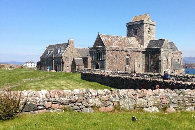 Day Tours & Shore Excursions Glasgow, Greenock & across Scotland - The Burrell Collection at Pollok Park: big art, plus a calm break in green space