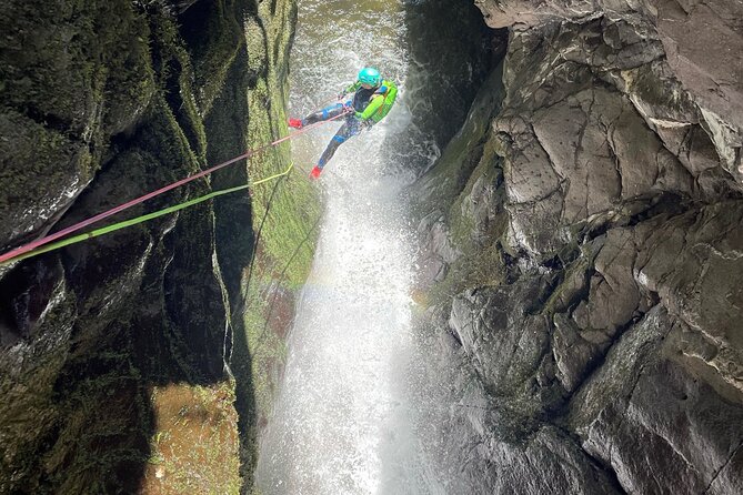 Discover Canyoning in Dollar Glen - The waterfall moment: two tiers and a lot of wow per minute