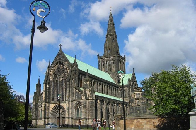 Discover Glasgow. Full day private tour in people carrier. - A Private Glasgow Day That Feels Like You Have Your Own Local