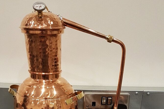 Distill a bottle of Gin on mini copper stills - Logistics That Matter, Meeting Point and Timing