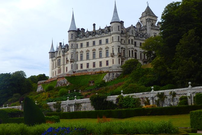 Dunrobin Castle and Glenmorangie Distillery - Local Private Tour - Dornoch Cathedral: A Lunch Break and a Real Stop With Meaning