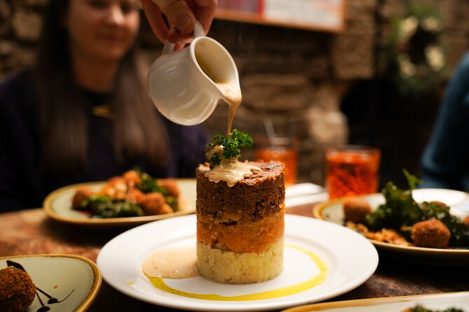 Eating Edinburgh: Old Town Food & Drinks Tour - Old Town in 3 Hours, with tastings that actually satisfy