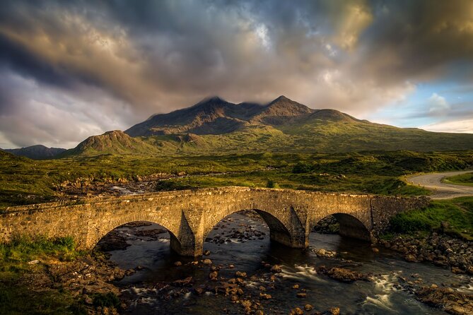 Edinburgh:5-Day Isle of Skye, Inverness & Loch Ness Tour w/Hostel - Day 4: Loch Ness, Beauly Priory, Culloden Battlefield, and Clava Cairns