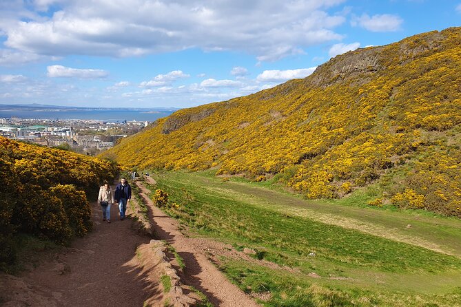 Edinburgh: Arthur's Seat Hike with Local Guide - Holyrood Park to Arthur’s Seat, the easiest hard workout in Edinburgh