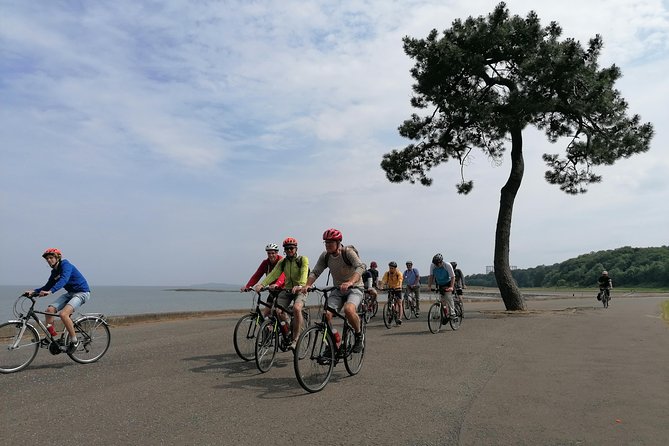 Edinburgh Bridges & Countryside BIke & Ebike Tour with Transfers - Stop 1: Cramond village and the Firth of Forth views