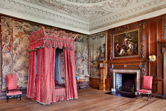 Edinburgh Castle Guided Walking Tour & Holyrood Palace Ticket - Holyrood Palace: Mary, Queen of Scots and the present day