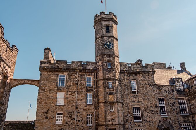 Edinburgh Castle Tickets & Tour - Local Scottish Guide In a Kilt - National War Memorial: A Serious Pause Inside the Drama