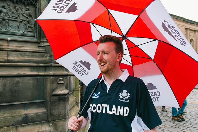Edinburgh Castle Tickets & Tour - Local Scottish Guide In a Kilt - One O’ Clock Gun Moment: The “Where Do We Stand?” Advantage