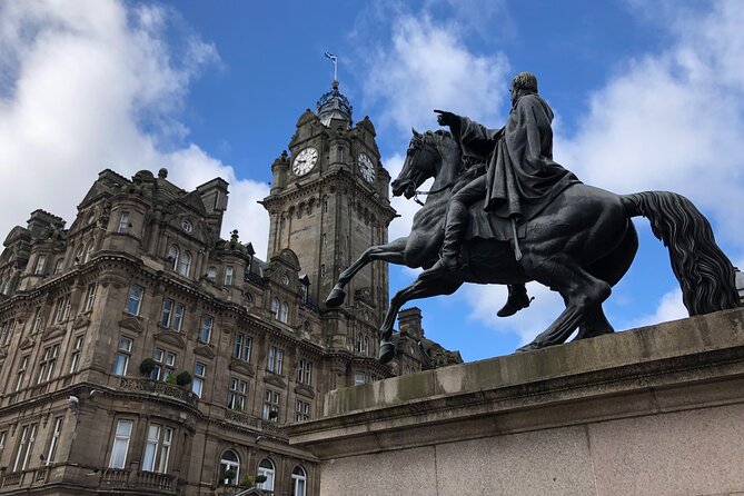 Edinburgh City 4 Hour Private Guided Taxi Tour - Old Town Core: Royal Mile, Old Town Lanes, and Grassmarket Stops