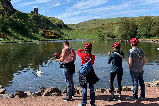 Edinburgh City Bike Tour - Choice of E-Bike or Manual - Guide style and safety, plus Lucy the dog factor