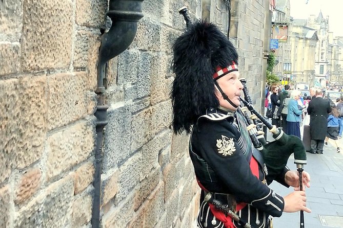 Edinburgh City Walking Tour, Discover Old Town, Royal Mile with a Local Expert! - Pacing, timing, and comfort tips for a smooth walk