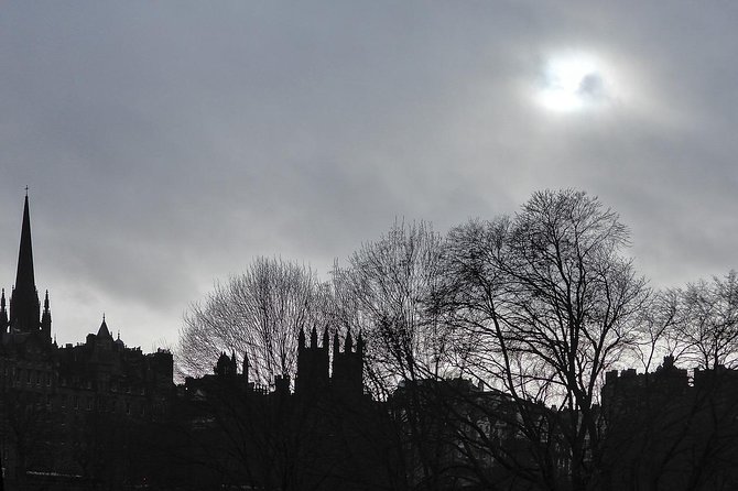 Edinburgh - Dark History - Canongate Kirk: Graves, Body Snatchers, Cannibals, and Ghost-Story Origins