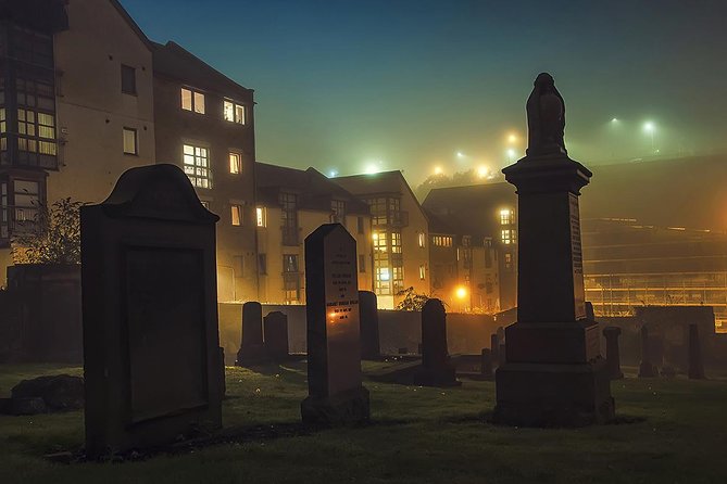 Edinburgh Darkside Walking Tour: Mysteries, Murder and Legends - Booking tips that make the night go smoother