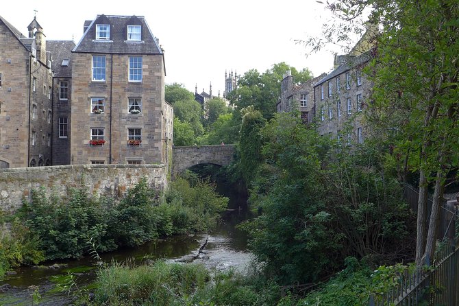 Edinburgh: Dean Village Circus Lane Walking Tour with a Local - New Town’s Georgian planning: not actually so new