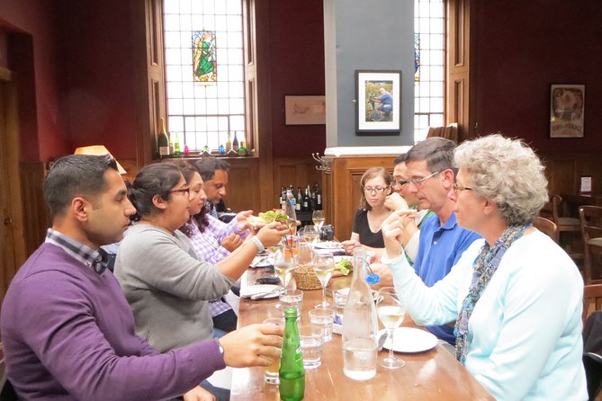 Edinburgh Food & Drink Tour with EatWalk Tours - Entering Edinburgh Through Food and Drink