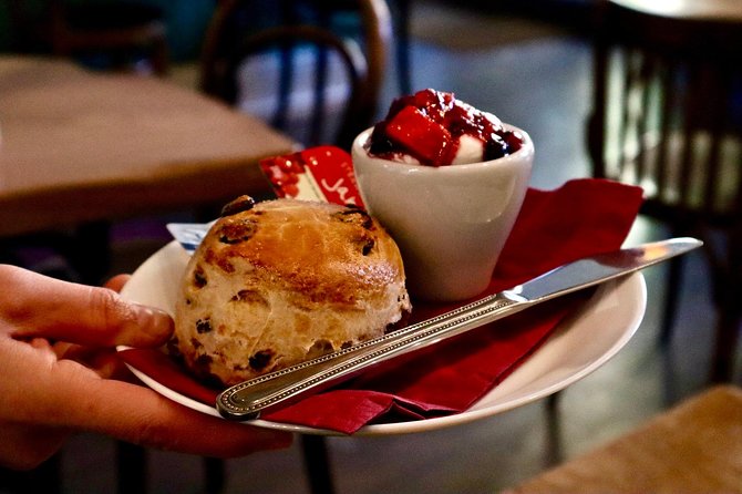Edinburgh Food Tour with Scotch, Haggis, a Secret Dish & More - Price and value for an Edinburgh food walk