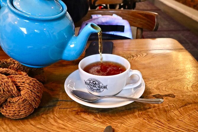 Edinburgh Food Tour with Scotch, Haggis, a Secret Dish & More - Where you meet and how the route flows
