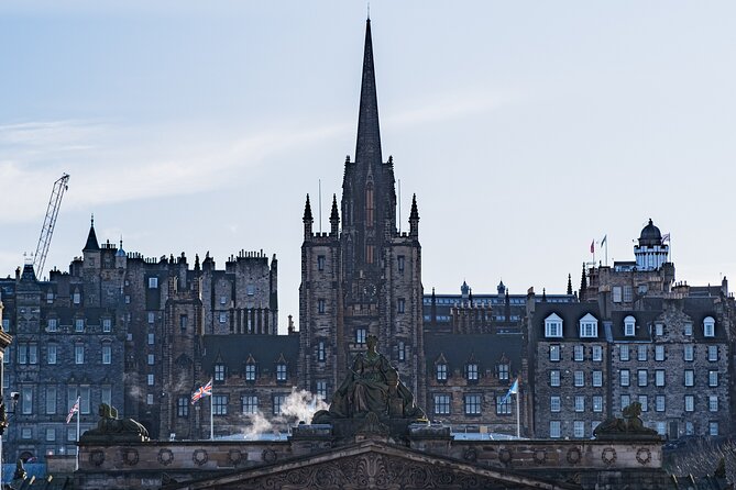Edinburgh Ghost Tour: Mysteries, Legends and Murders - Canongate Kirkyard: ending the dark arc with more local place-feel