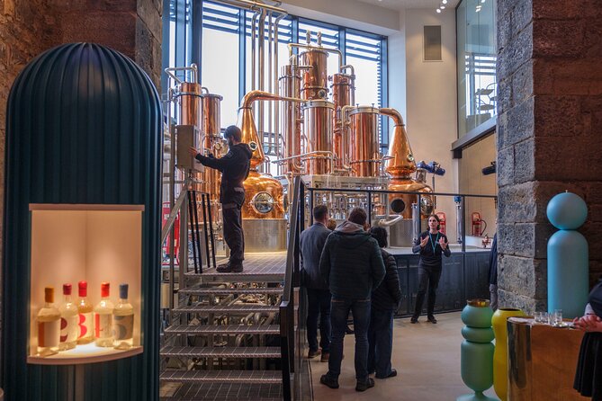 Edinburgh Gin Aroma Alchemy Gin Tasting Masterclass - Inside the facility walkthrough, when the process becomes personal