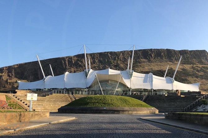 Edinburgh Half Day Guided Private Tour in a Premium Minivan - Castle Hill without castle entry: why it still works