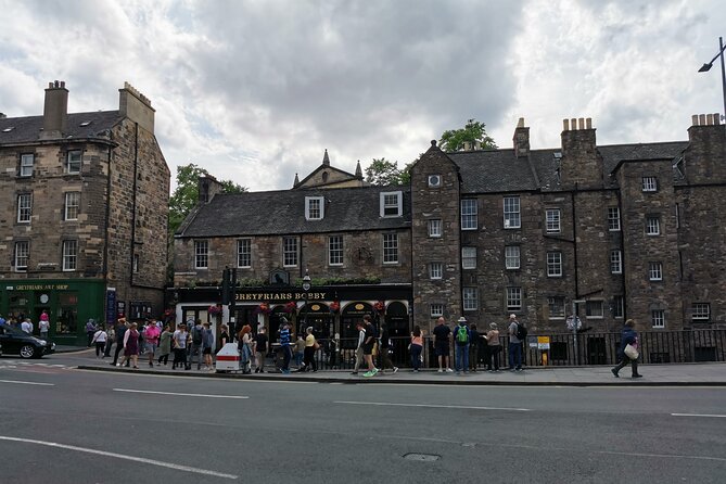Edinburgh Harry Potter Self-Guided Private Tour - Balmoral Hotel, Rowling’s Finish Line, and Those Edinburgh Award Handprints