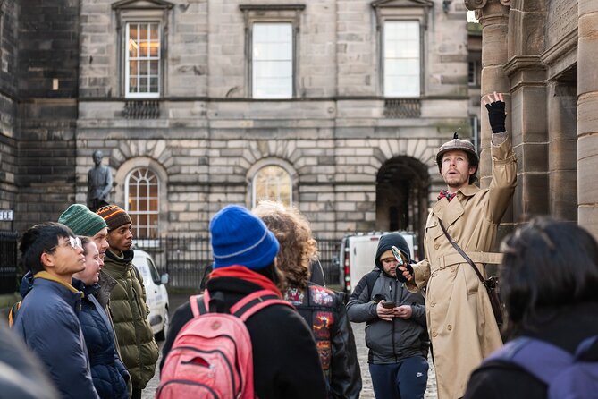 Edinburgh Historical Gems Tour with Whisky & Local Flavours - Guides who bring energy, humor, and actual discussion