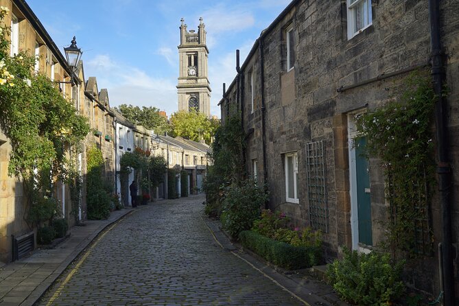 Edinburgh History Private Walking Tour - Where the tour starts on Rutland Street, and how to use it