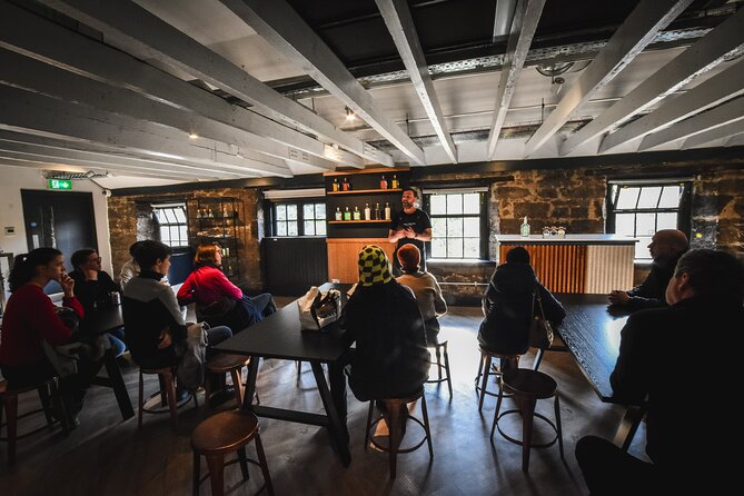 Edinburgh: Holyrood Distillery Whisky and Gin Tour & Tasting - Getting there from central Edinburgh without wasting time
