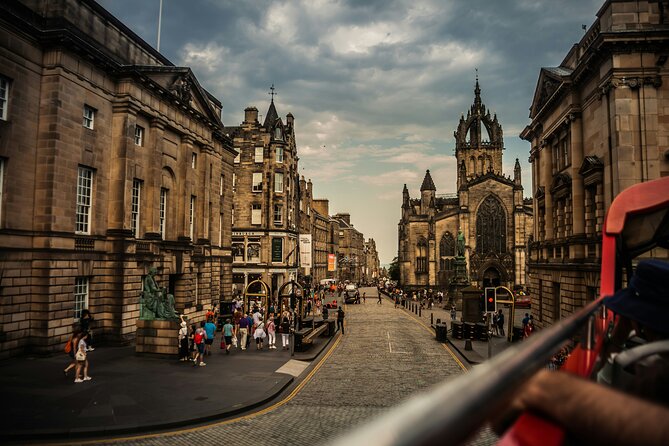 Edinburgh: Old Town's Highlights Walking Tour - Why This Tour Works Well on a First Day